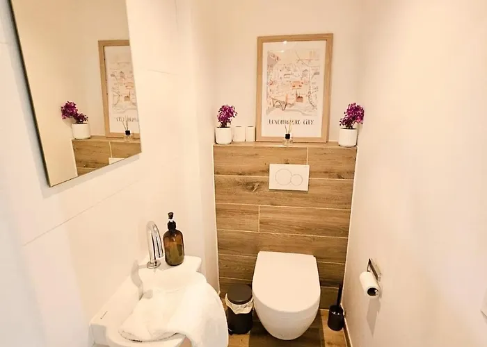 1 Bedroom With Open Views *