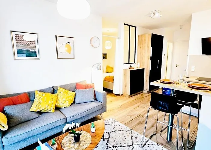 1 Bedroom With Open Views