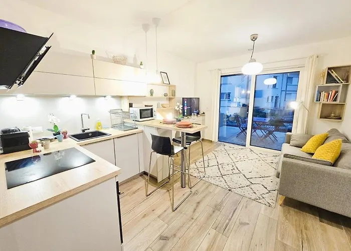 1 Bedroom With Open Views 아파트